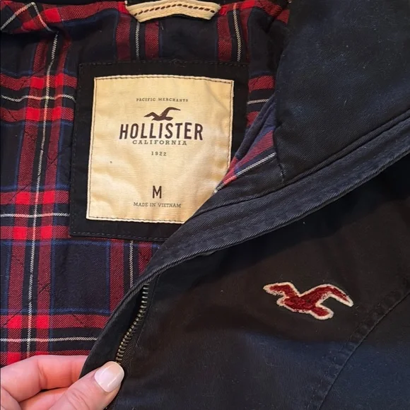 Hollister Navy Jacket with Faux Fur Hood medium - Picture 3 of 3